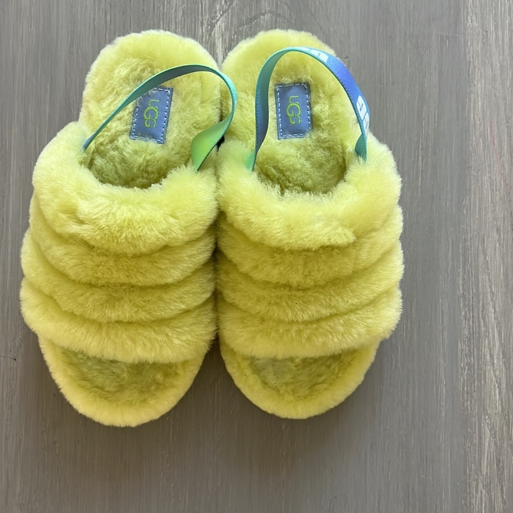 UGG Australia Fluffy Yellow Slipper - Picture 2 of 8